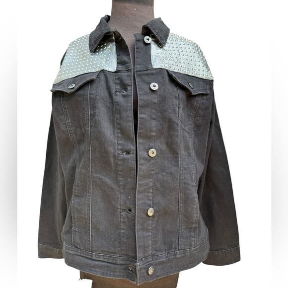 Y2K Silver Studded Black Denim Trucker Jacket Women's Size M Edgy Western Baddie - Picture 3 of 8